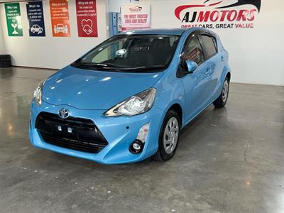 2015 Toyota Aqua - Thumbnail