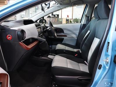 2012 Toyota Aqua - Thumbnail