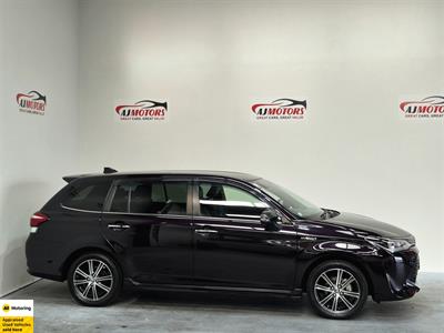 2017 Toyota Corolla - Thumbnail