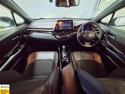 2017 Toyota C-HR - Thumbnail