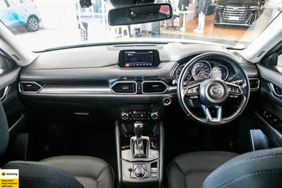 2017 Mazda CX-5 - Thumbnail