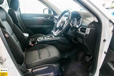 2017 Mazda CX-5 - Thumbnail