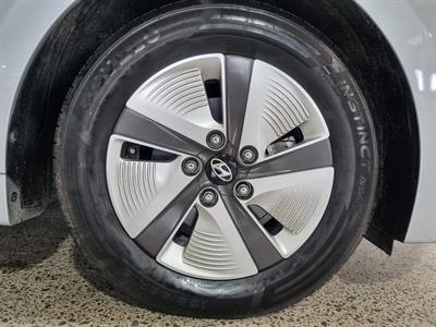 2022 Hyundai IONIQ - Thumbnail