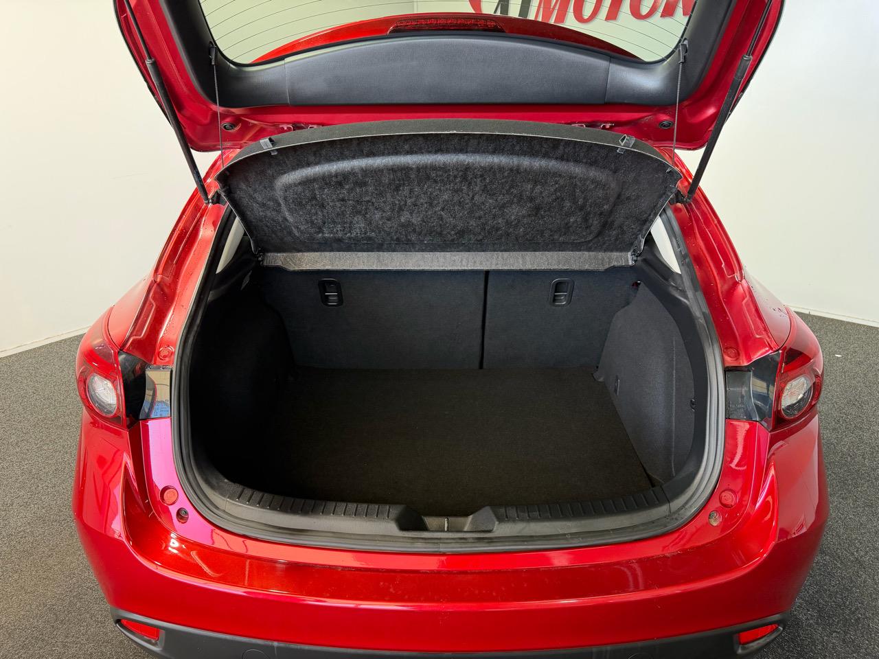 2014 Mazda Axela Sport