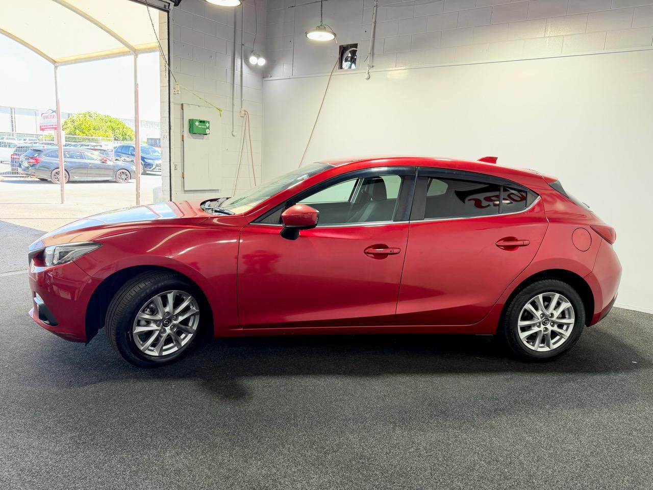2014 Mazda Axela Sport