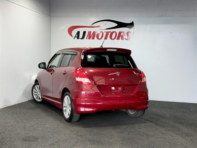 2014 Suzuki Swift - Thumbnail