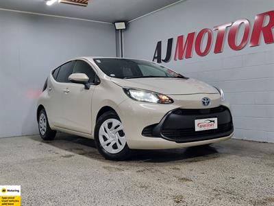 2022 Toyota Aqua - Thumbnail