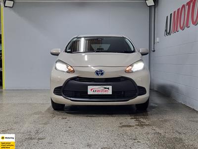 2022 Toyota Aqua - Thumbnail