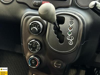 2013 Toyota Spade - Thumbnail