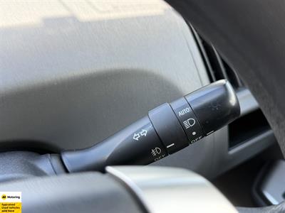 2013 Toyota Prius - Thumbnail