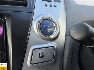 2013 Toyota Prius - Thumbnail