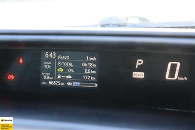 2017 Toyota Aqua - Thumbnail