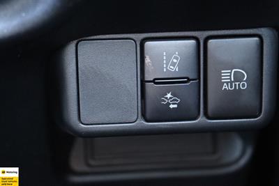 2017 Toyota Aqua - Thumbnail