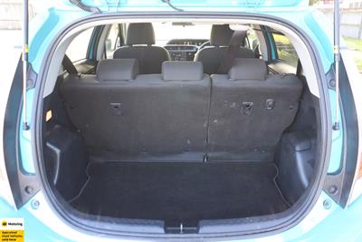 2017 Toyota Aqua - Thumbnail