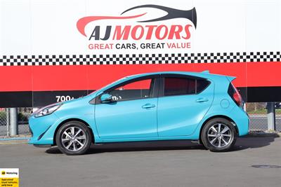 2017 Toyota Aqua - Thumbnail