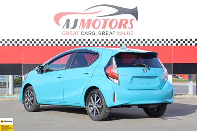 2017 Toyota Aqua - Thumbnail