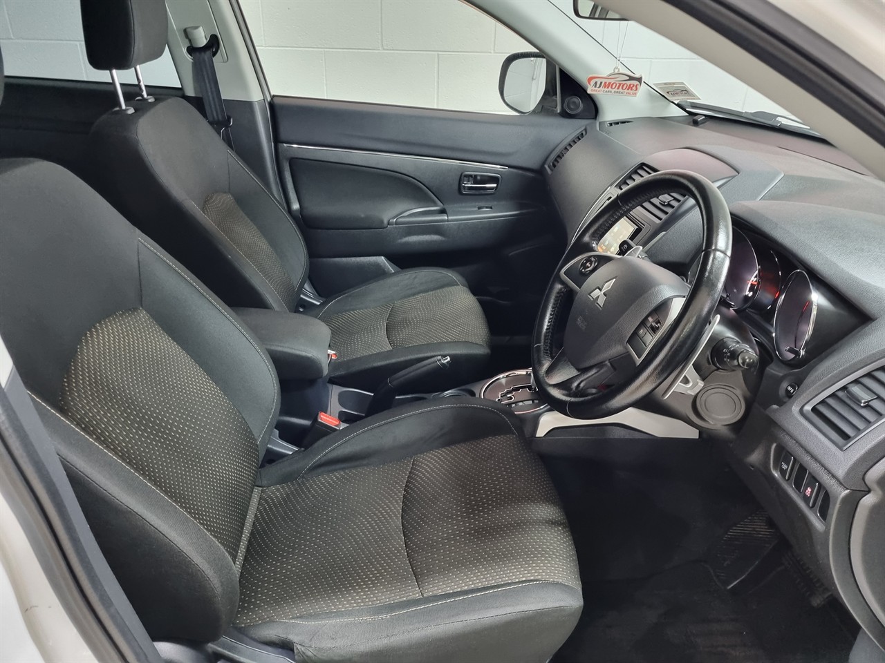 2014 Mitsubishi RVR