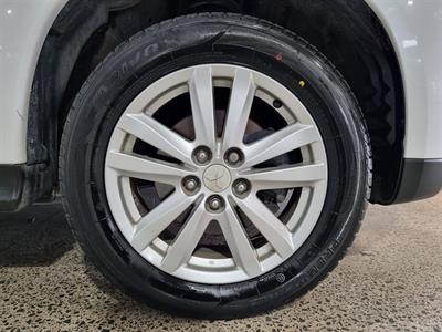 2014 Mitsubishi RVR - Thumbnail