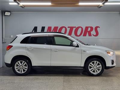 2014 Mitsubishi RVR - Thumbnail