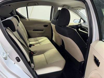 2014 Toyota Aqua - Thumbnail