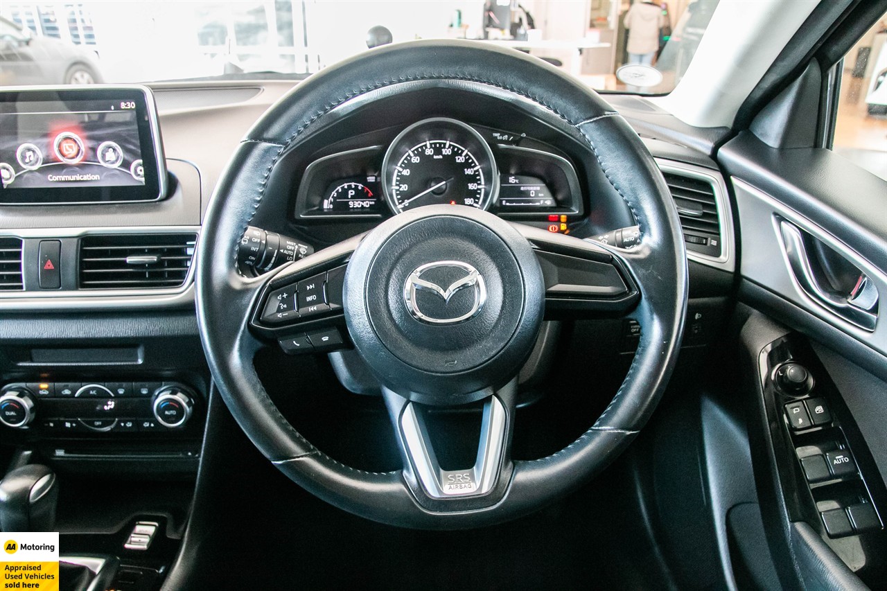 2018 Mazda Axela