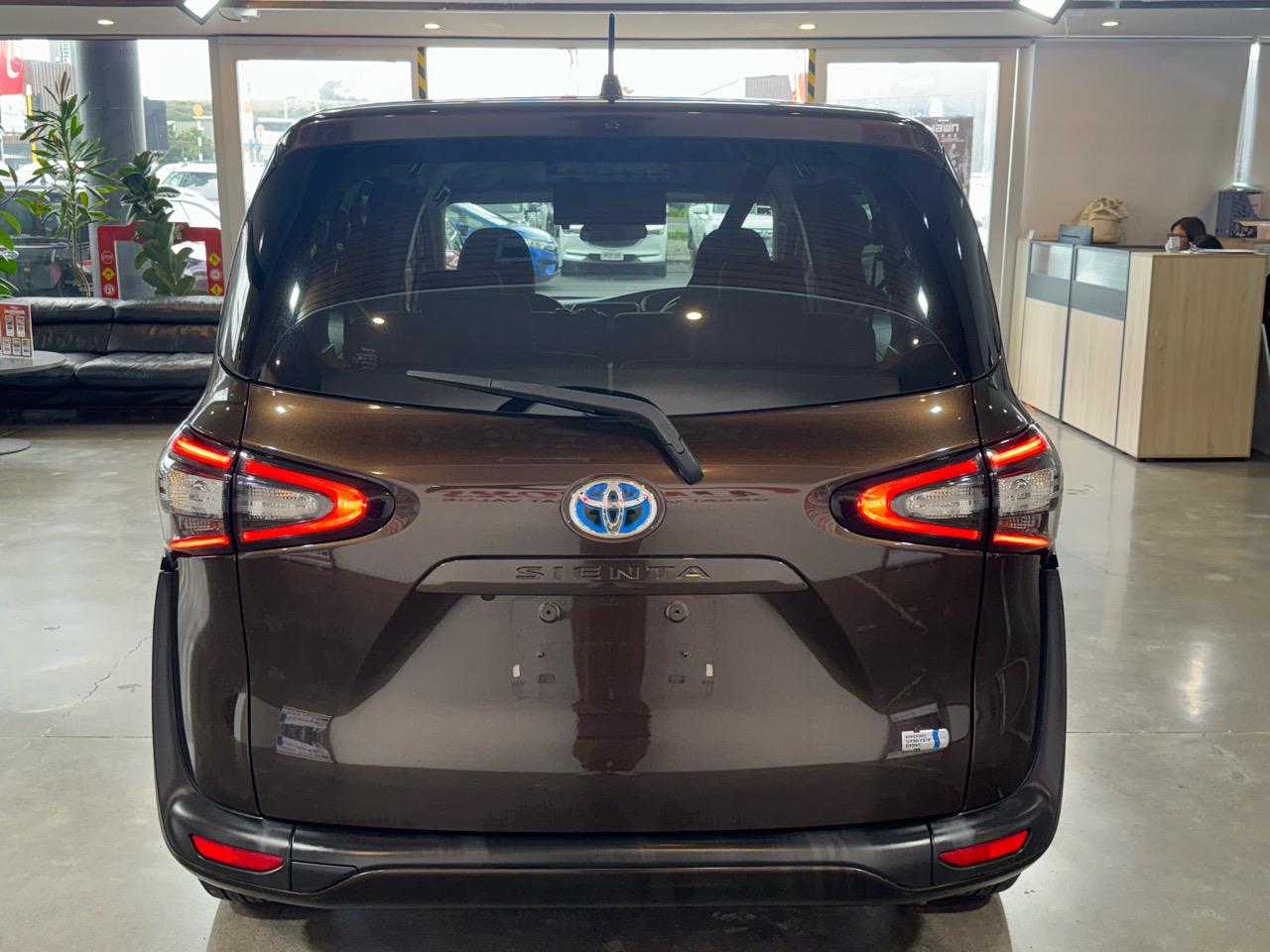 2017 Toyota Sienta