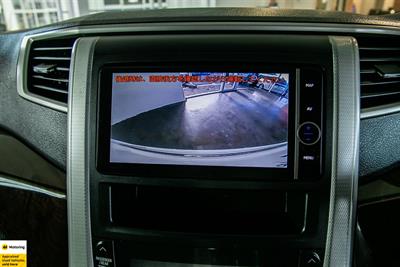 2013 Toyota Vellfire - Thumbnail