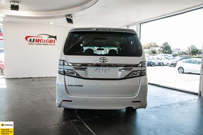 2013 Toyota Vellfire - Thumbnail