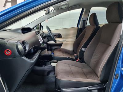 2012 Toyota Aqua - Thumbnail