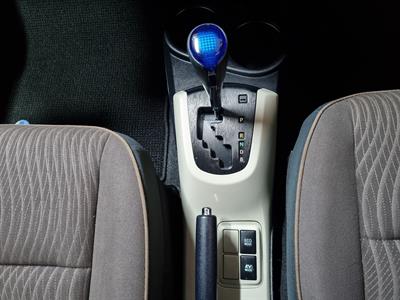 2012 Toyota Aqua - Thumbnail