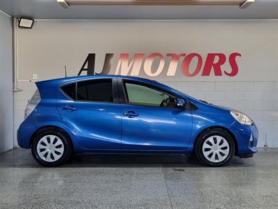 2012 Toyota Aqua - Thumbnail