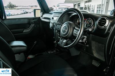 2016 Jeep Wrangler - Thumbnail