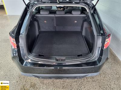 2020 Toyota Corolla - Thumbnail