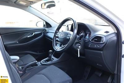 2021 Hyundai i30 - Thumbnail