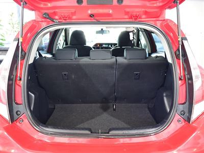 2015 Toyota Aqua - Thumbnail