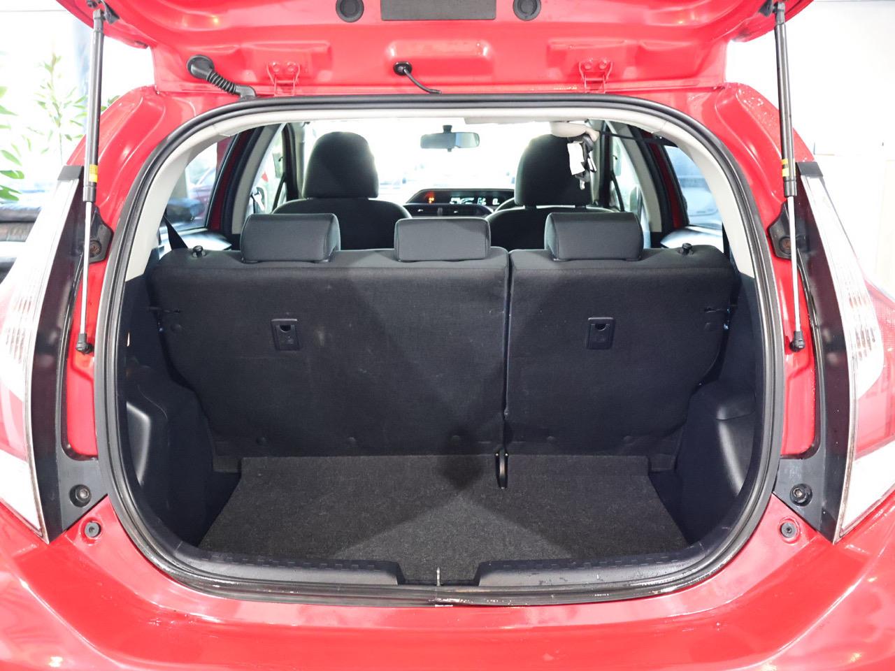 2015 Toyota Aqua