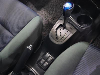 2015 Toyota Aqua - Thumbnail
