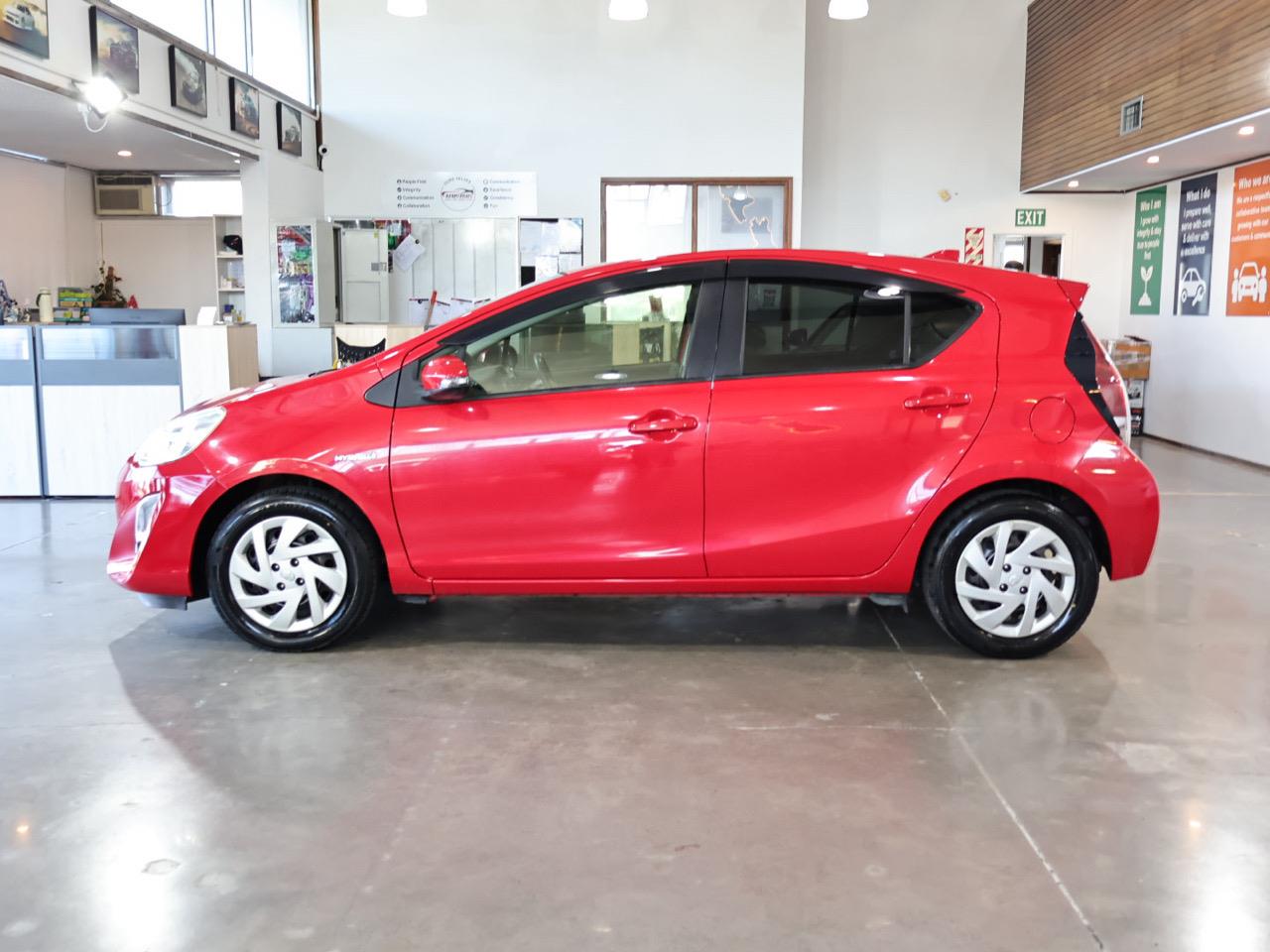 2015 Toyota Aqua