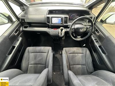 2012 Honda Step Wagon - Thumbnail