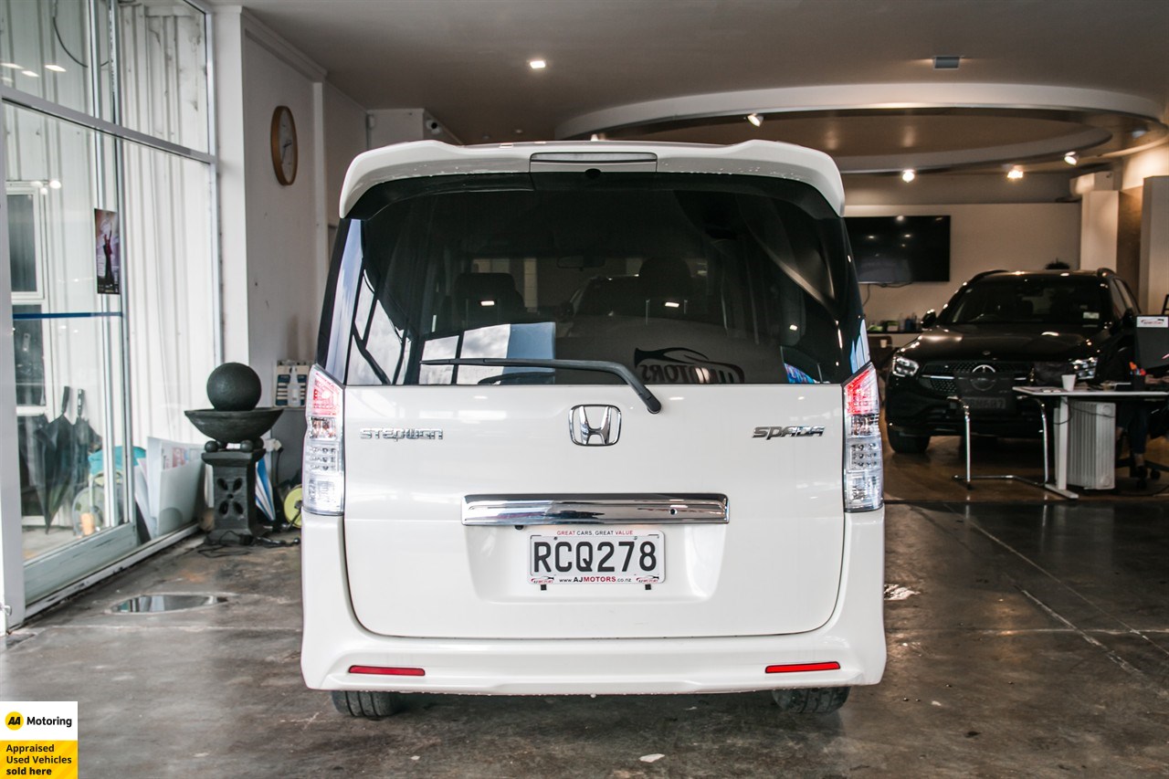 2012 Honda Step Wagon