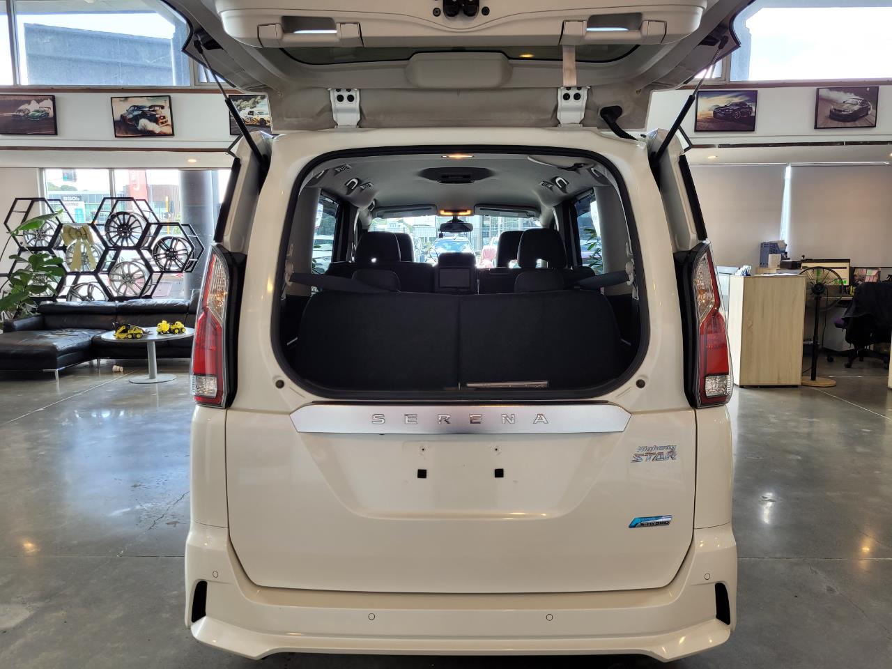 2016 Nissan Serena