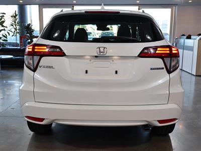 2015 Honda Vezel - Thumbnail