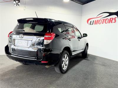 2010 Toyota Vanguard - Thumbnail