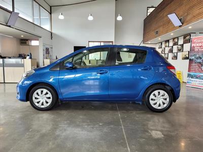 2013 Toyota Yaris - Thumbnail