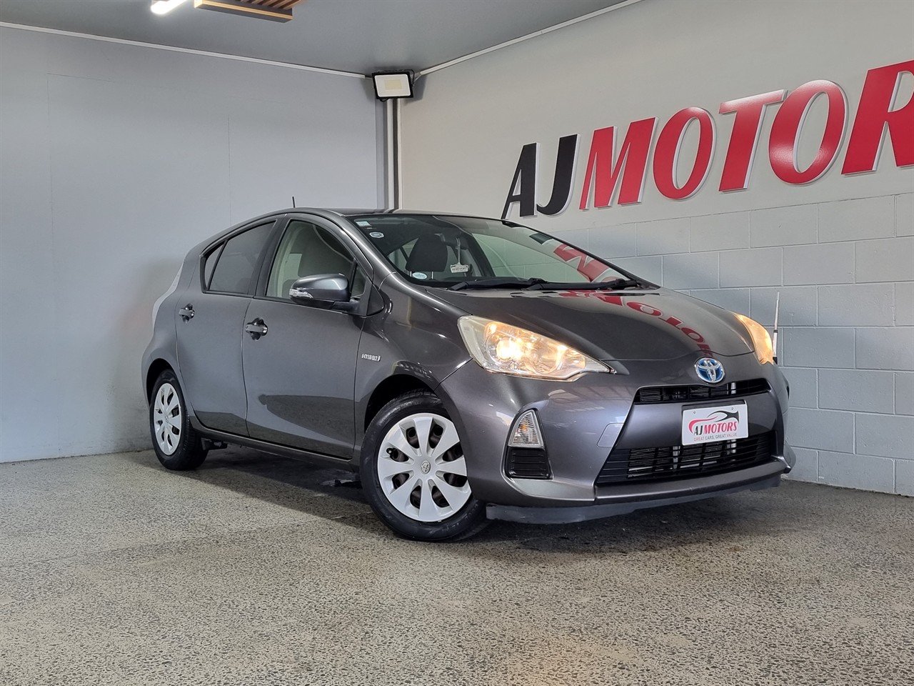 2013 Toyota Aqua