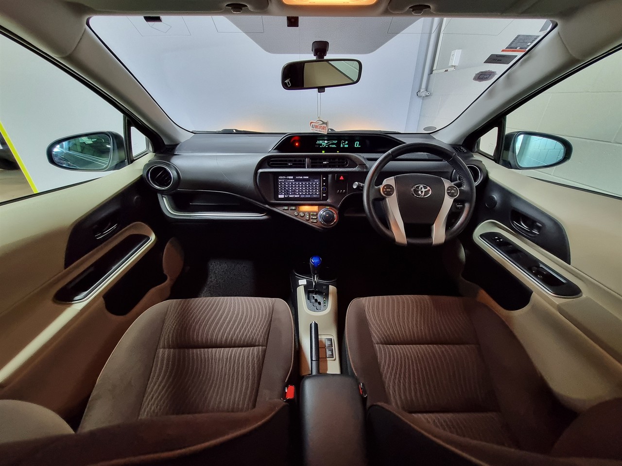 2013 Toyota Aqua