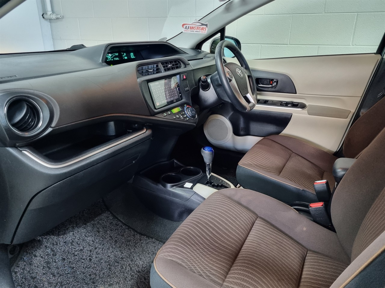 2013 Toyota Aqua