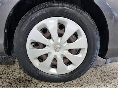 2013 Toyota Aqua - Thumbnail