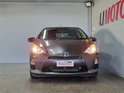 2013 Toyota Aqua - Thumbnail