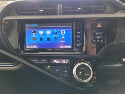 2015 Toyota Aqua - Thumbnail